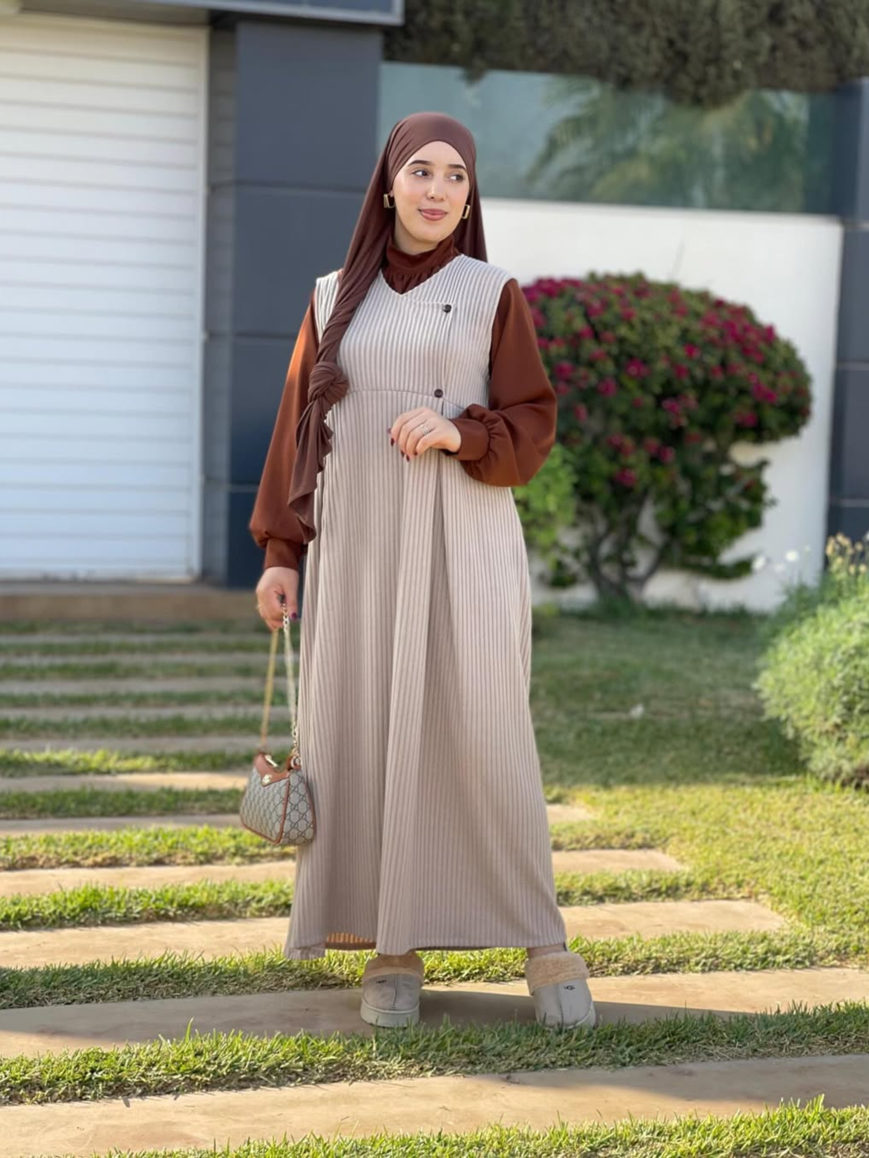 ✨ Modèle Arwa – Élégance intemporelle ✨