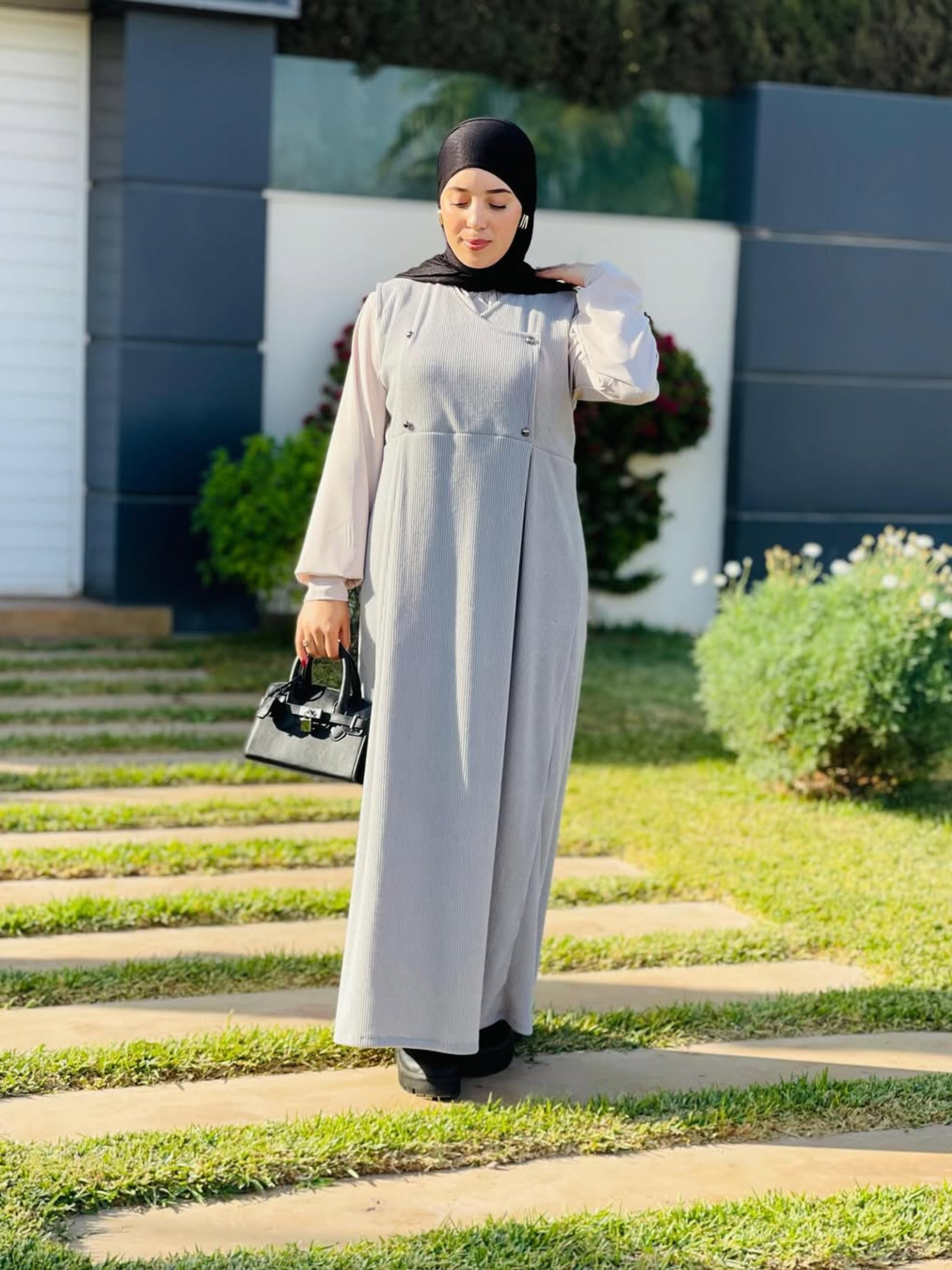 ✨ Modèle Arwa – Élégance intemporelle ✨