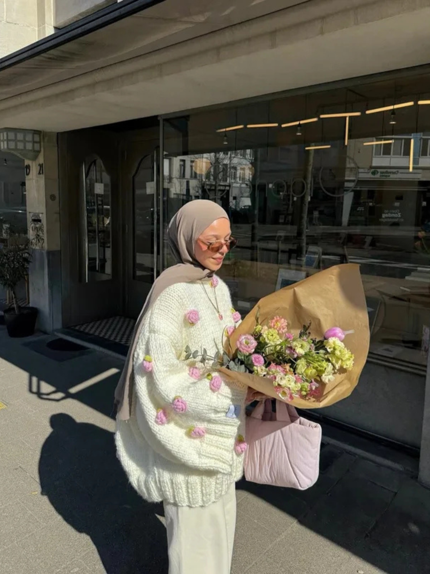 ✨ Rosalie – La maille florale au charme délicat ✨