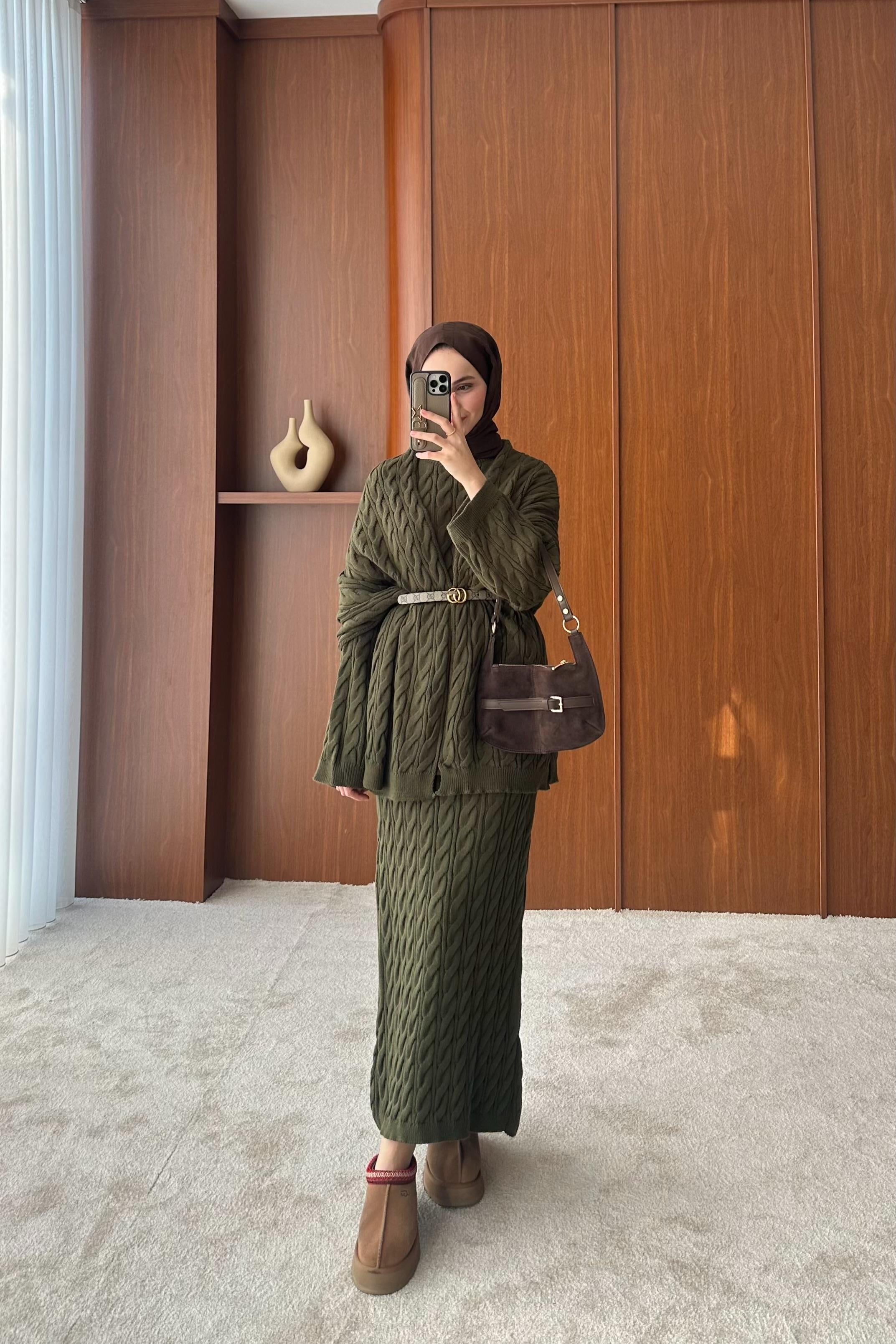 ✨ Tassnime – Le tricot enveloppant à l’élégance hivernale ✨